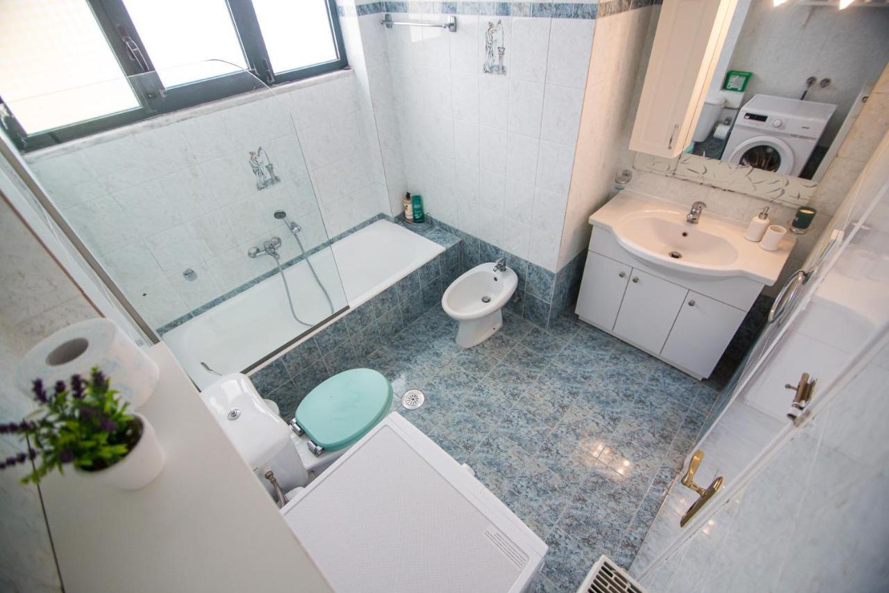 Vanilla Family House Preveza Bagian luar foto